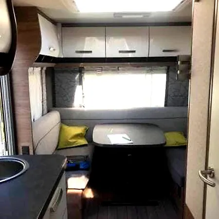 Cozy Caravan In Erlengrund, Bad Hofgastein Campingplads