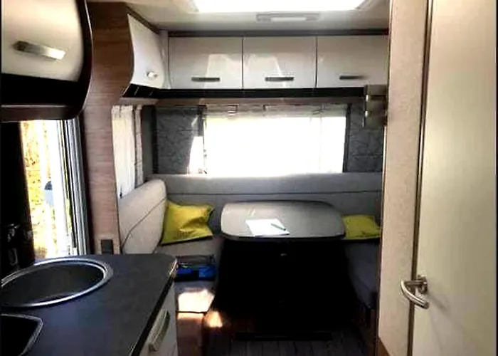 Cozy Caravan In Erlengrund, Bad Hofgastein Camping