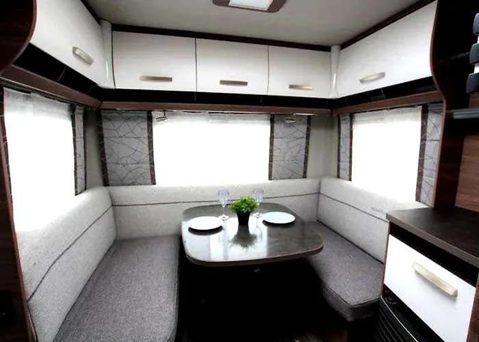 Camping Cozy Caravan In Erlengrund, Bad Hofgastein *